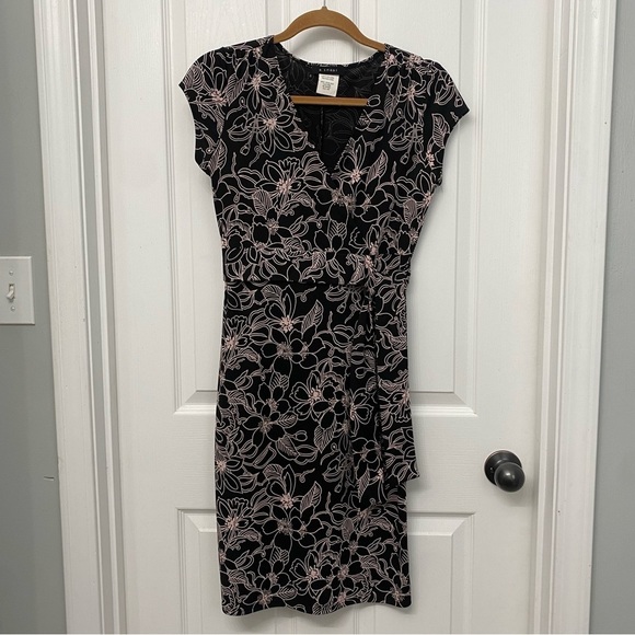 B. Smart Dresses & Skirts - B. Smart Vintage Wrap Style Dress Size 5/6